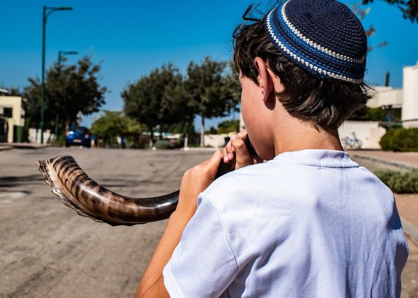 Bien rédiger son faire part de Bar Mitzvah