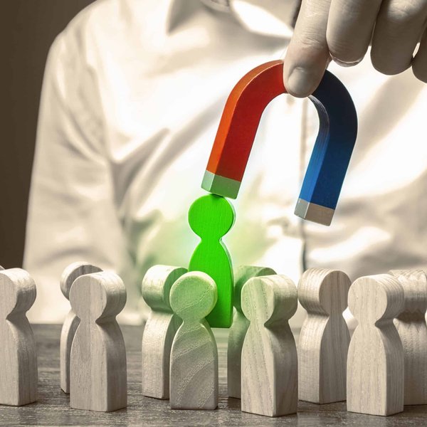 Comment trouver le bon fournisseur de brassards personnalisés ?